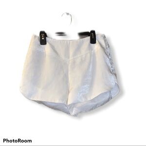 Ecru lab size S white shorts